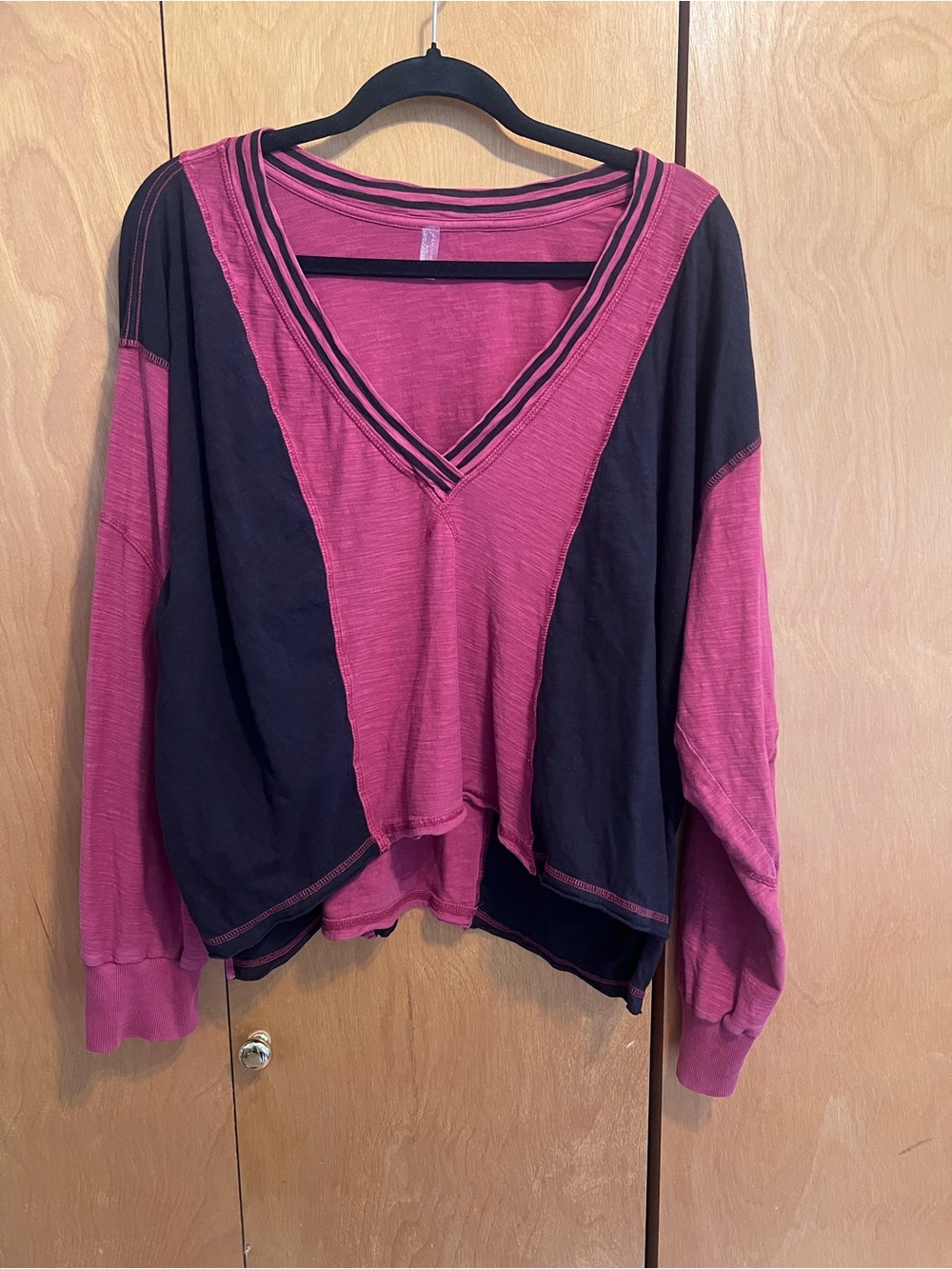 Women’s Free People Movement V-Neck Long Sleeve Colorblock Shirt - XL -